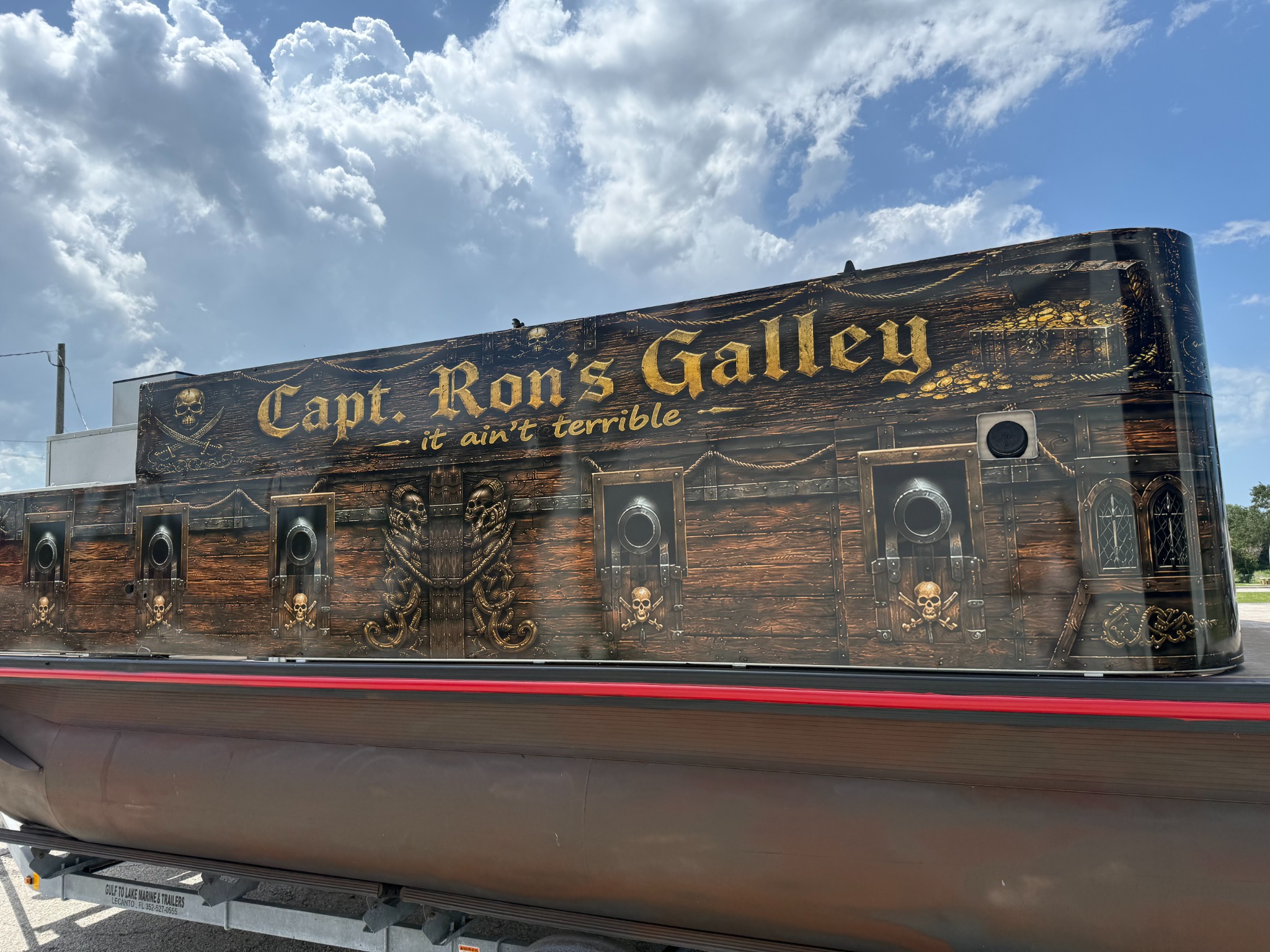 Custom marine graphics by Wrap Giants