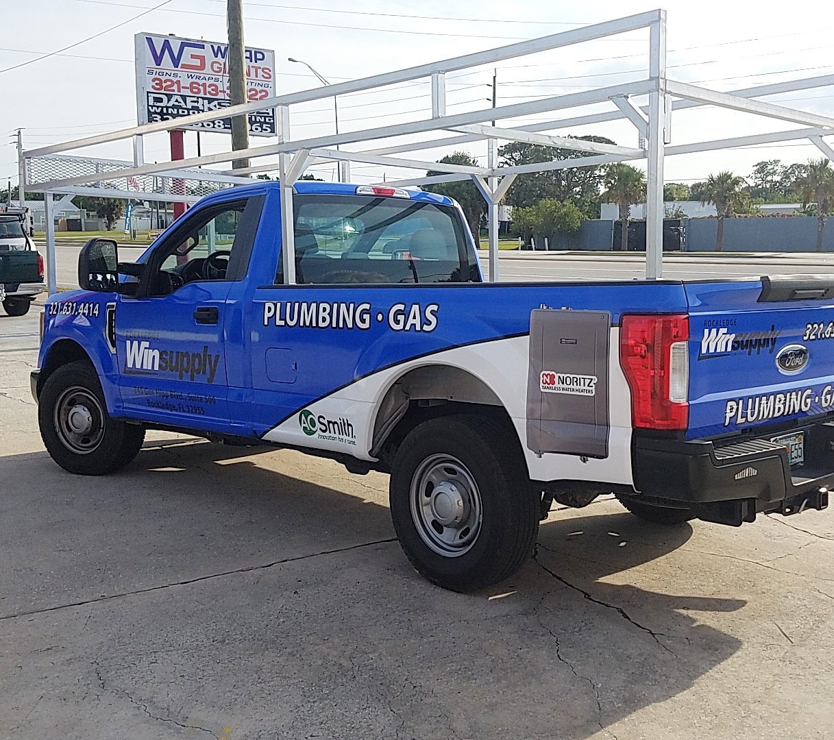 Plumbing service truck graphics