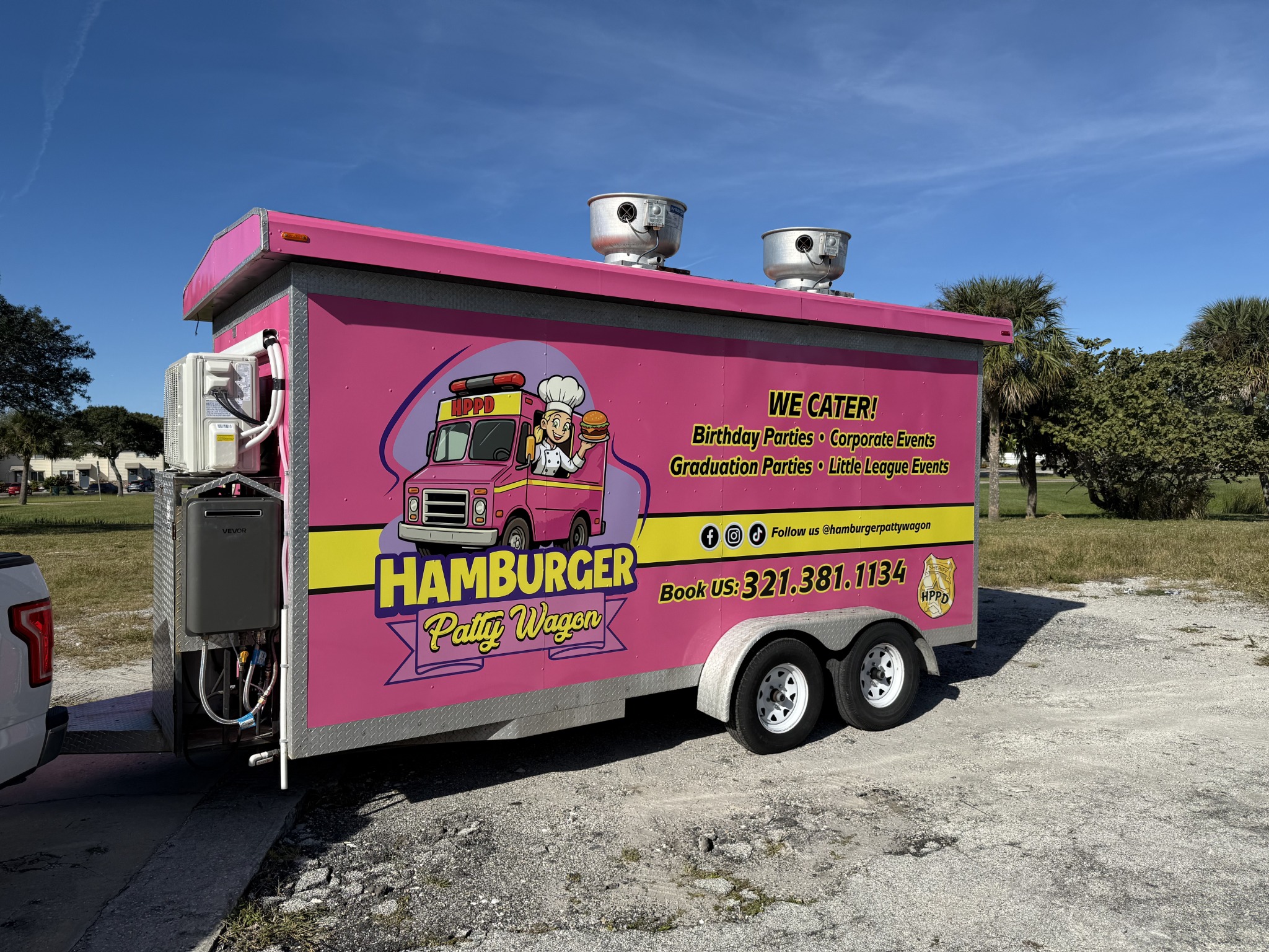 Hamburger concession trailer wrap by Wrap Giants