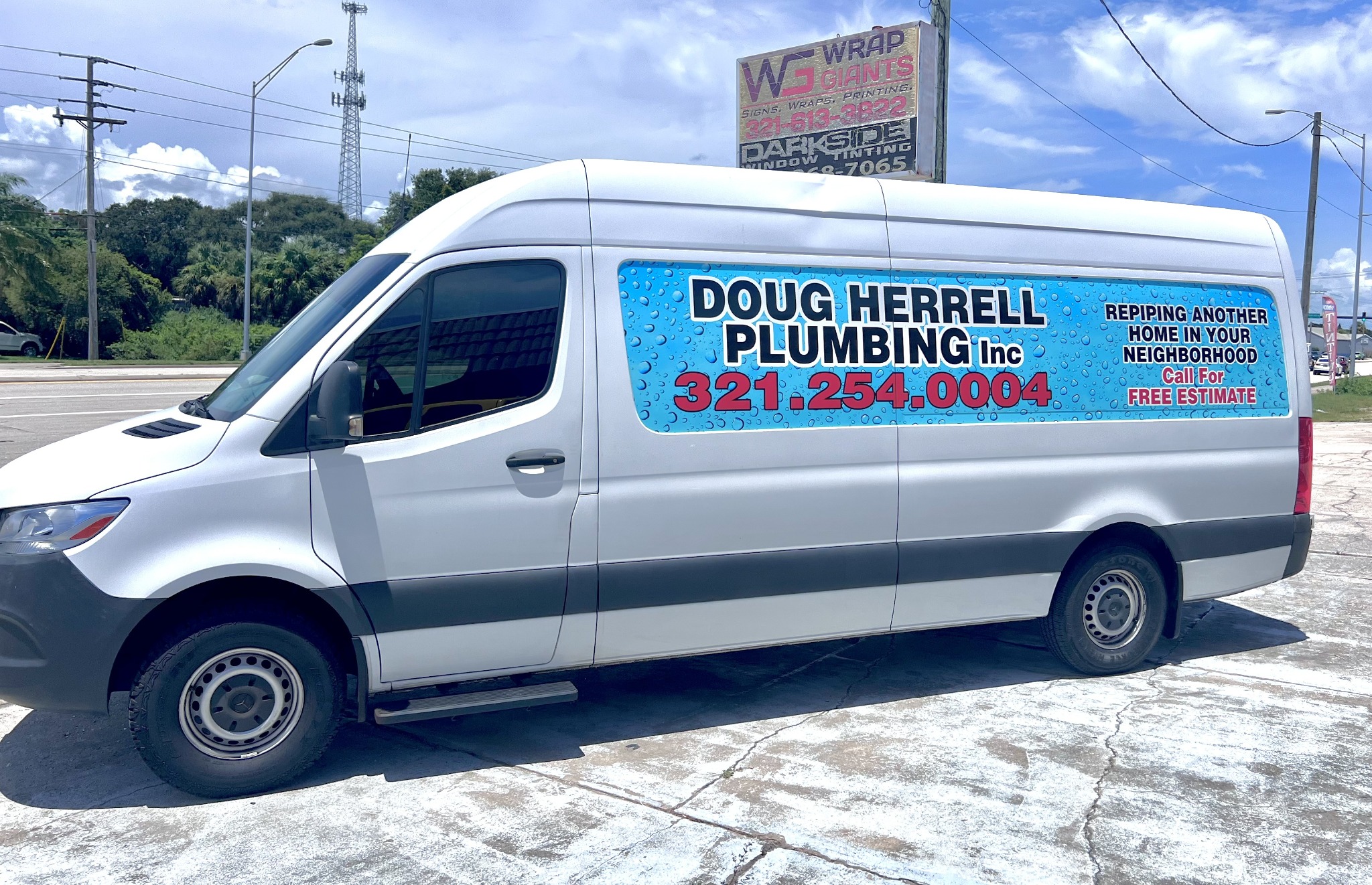 Plumbing van lettering by Wrap Giants