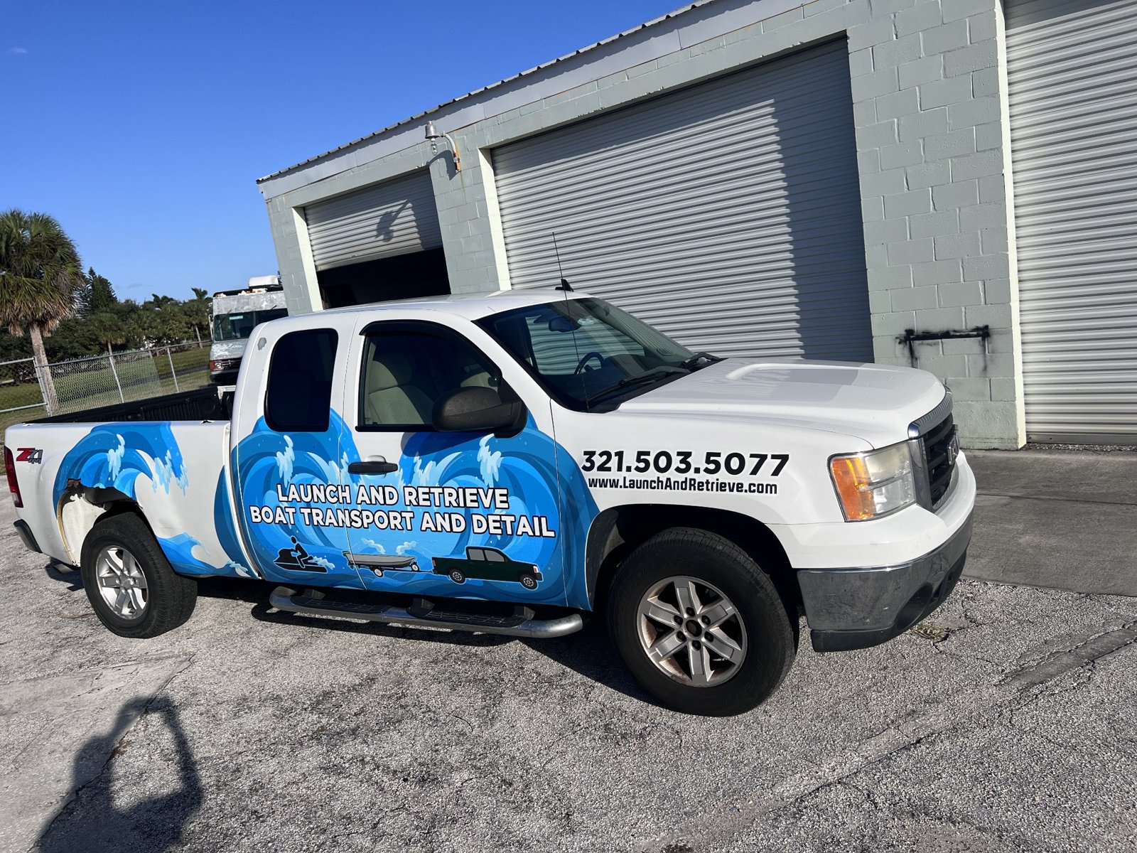 Launch & Retrieve pickup branding
