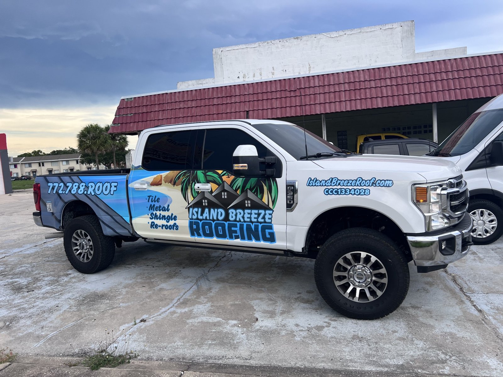 Island Breeze Roofing pickup graphics