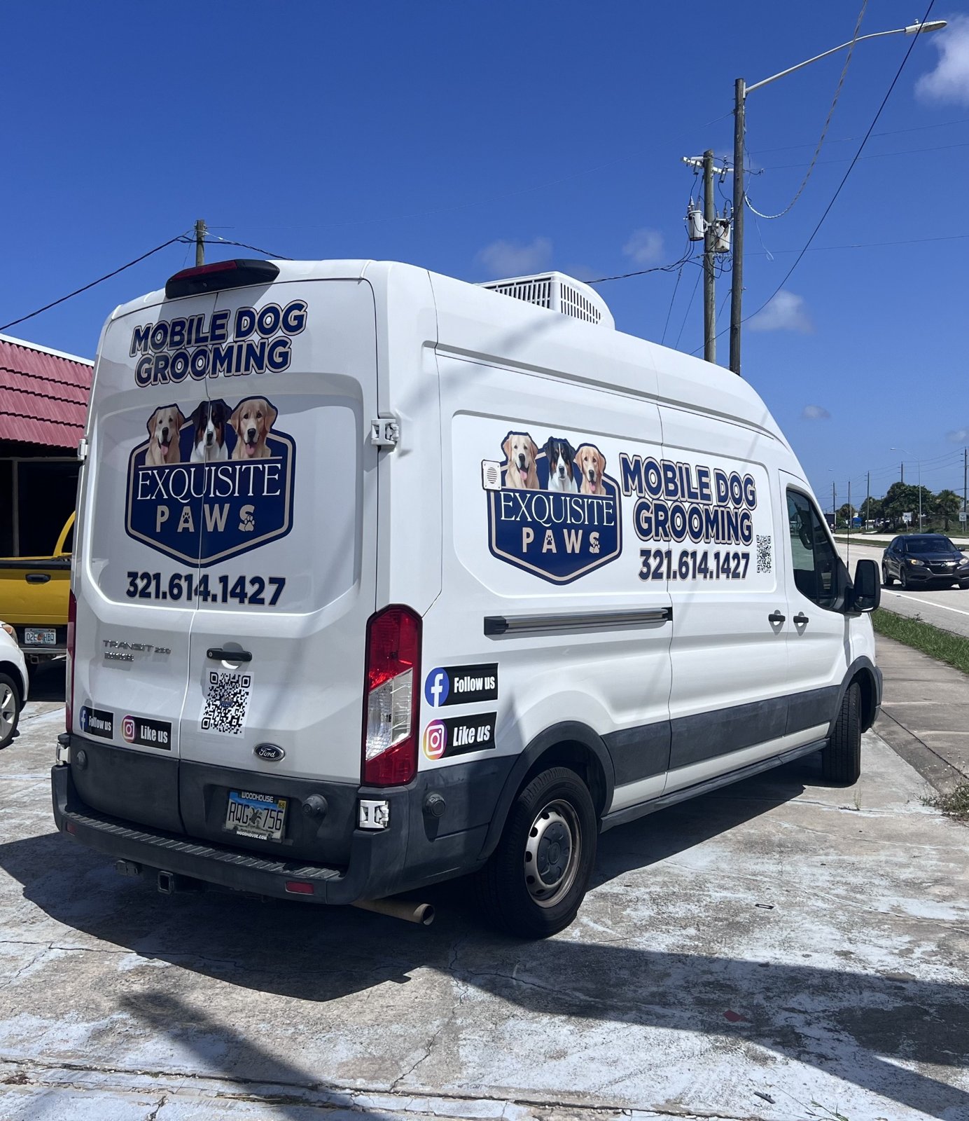Mobile dog-grooming van graphics