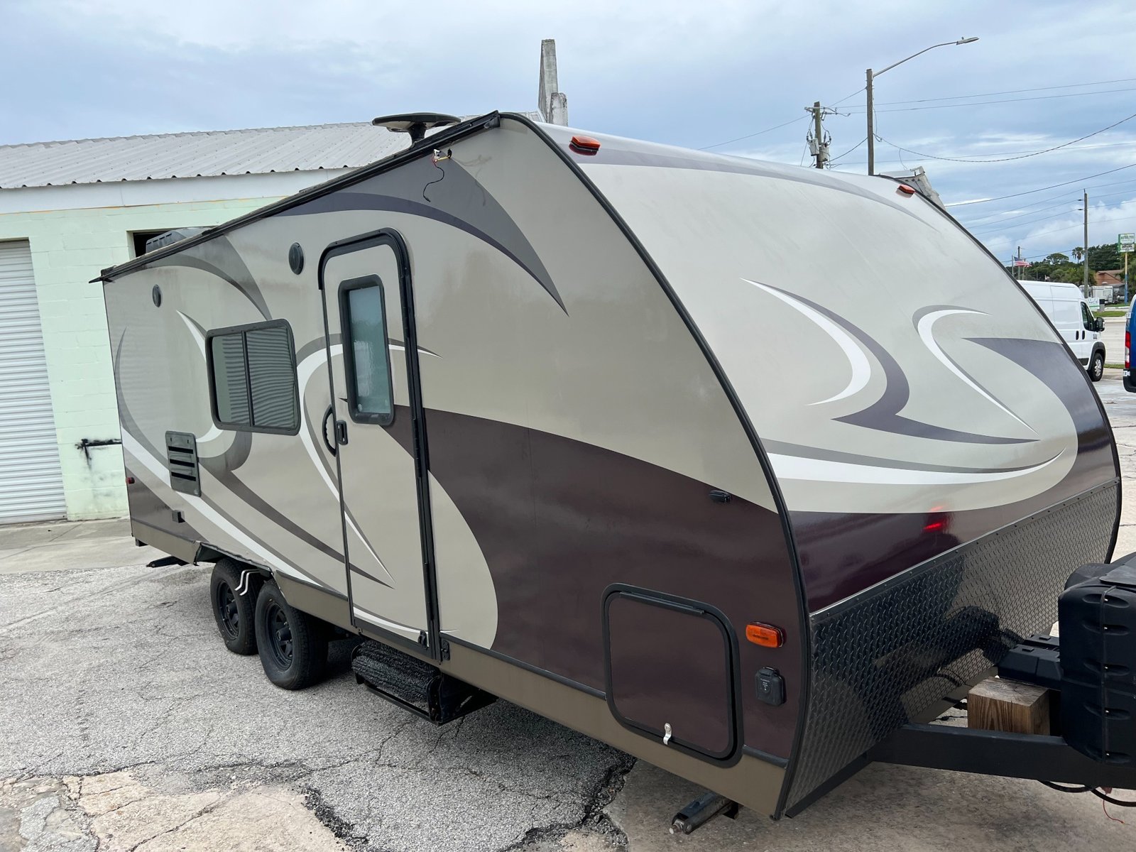 Recreational travel trailer graphics